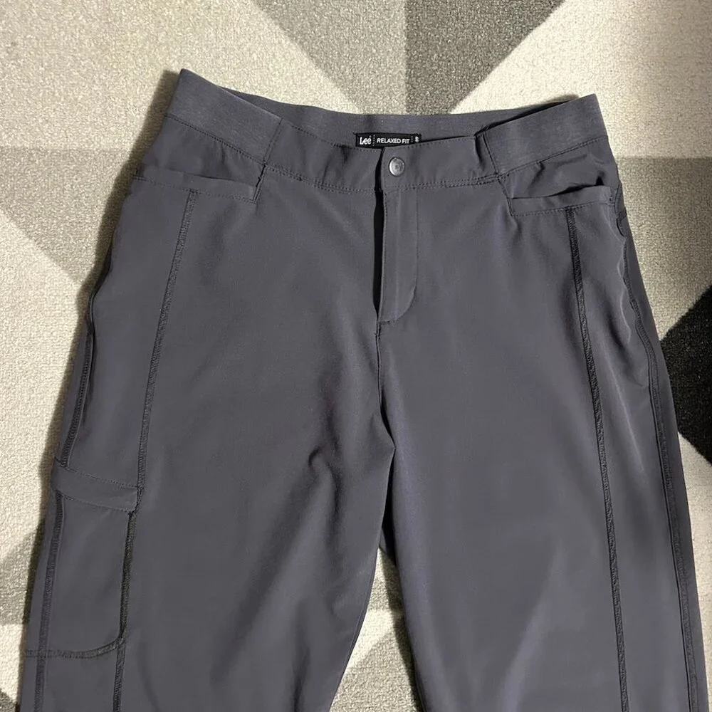 Lee Dark Gray Relaxed Fit Athletic Capris Women's Size 10 - Picture 2 of 10